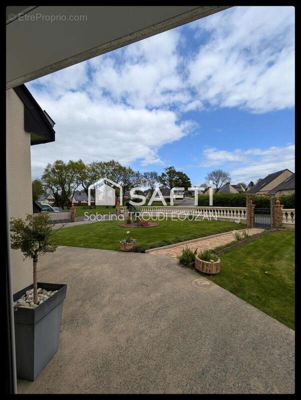 Photo 8 - Maison à PLOUNEVEZ-QUINTIN