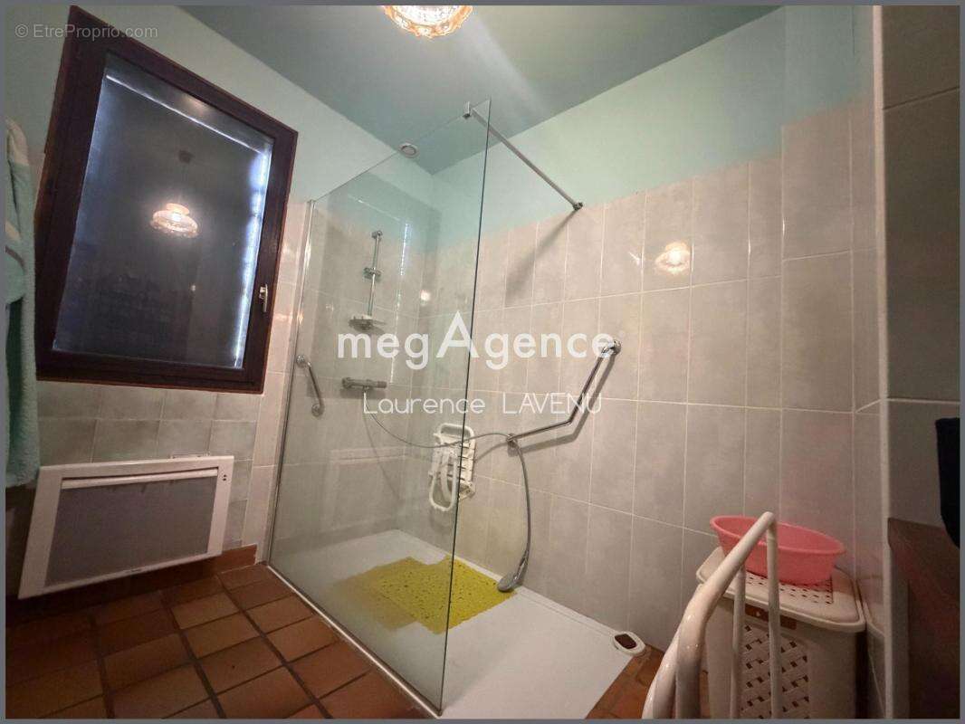 Maison avec le nécessaire en plain-pied avec plus de 2 hectares attenants - photo 6