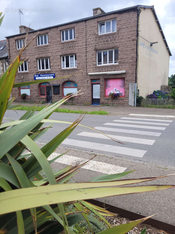 Appartement à SAINT-CLET