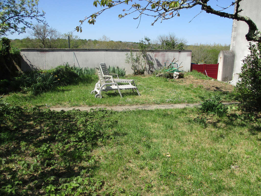 Maison à CEAUX-EN-COUHE