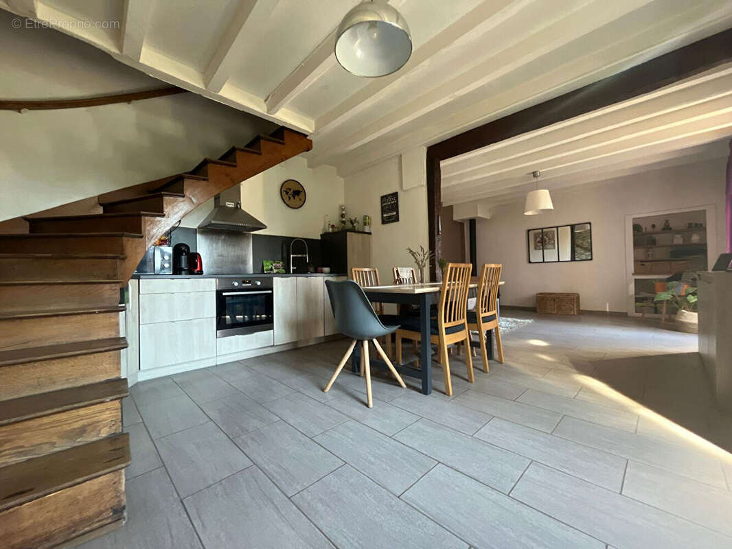 Maison à GENEUILLE
