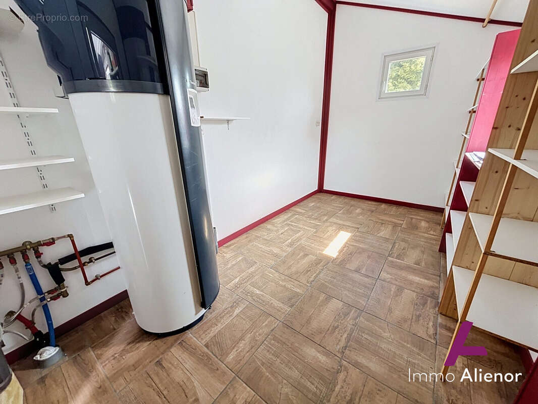 Maison 143 m² à Belin-Beliet  - photo 5
