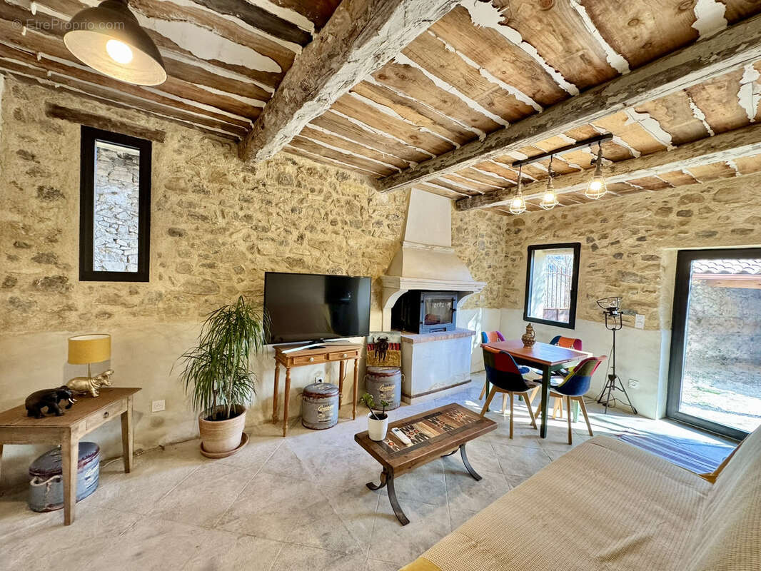 Maison à VAISON-LA-ROMAINE
