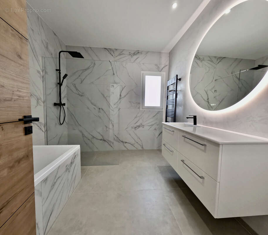 Maison à LA VALETTE-DU-VAR