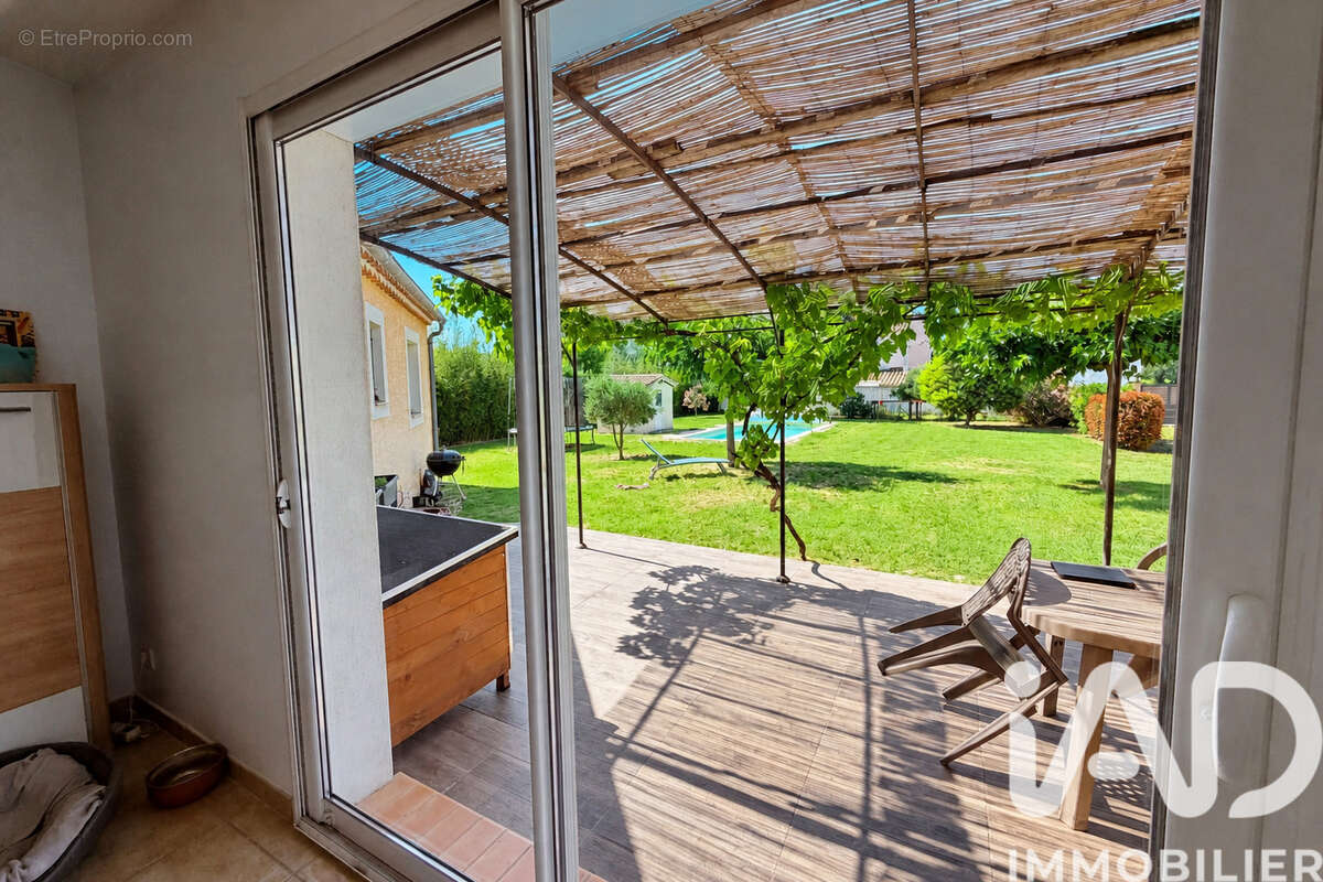 Maison 151 m² à Montfrin  - photo 3