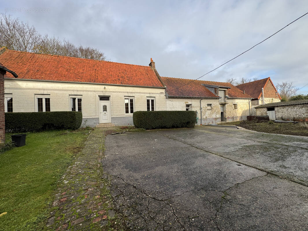 Maison à SIMENCOURT