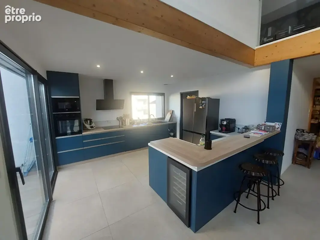 A vendre riorges loft de 6 pièces de 150 m2 - photo 2