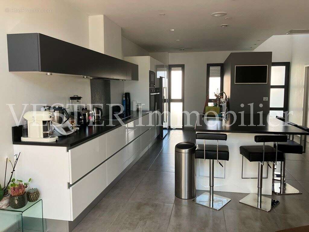 Maison 260m² - piscine - photo 5