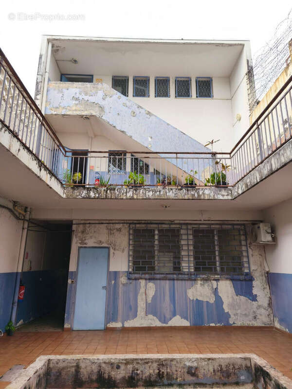 Opportunité d'Investissement ? Immeuble de Bureaux à Fort-de-France - photo 2