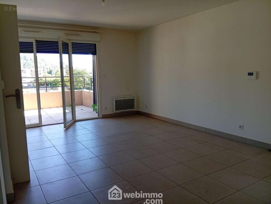 Appartement à LE LUC