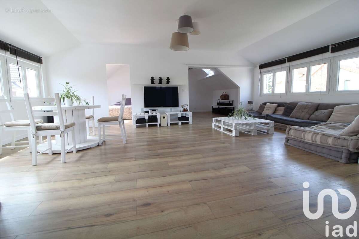 Photo 2 - Appartement à VILLENEUVE-LE-ROI