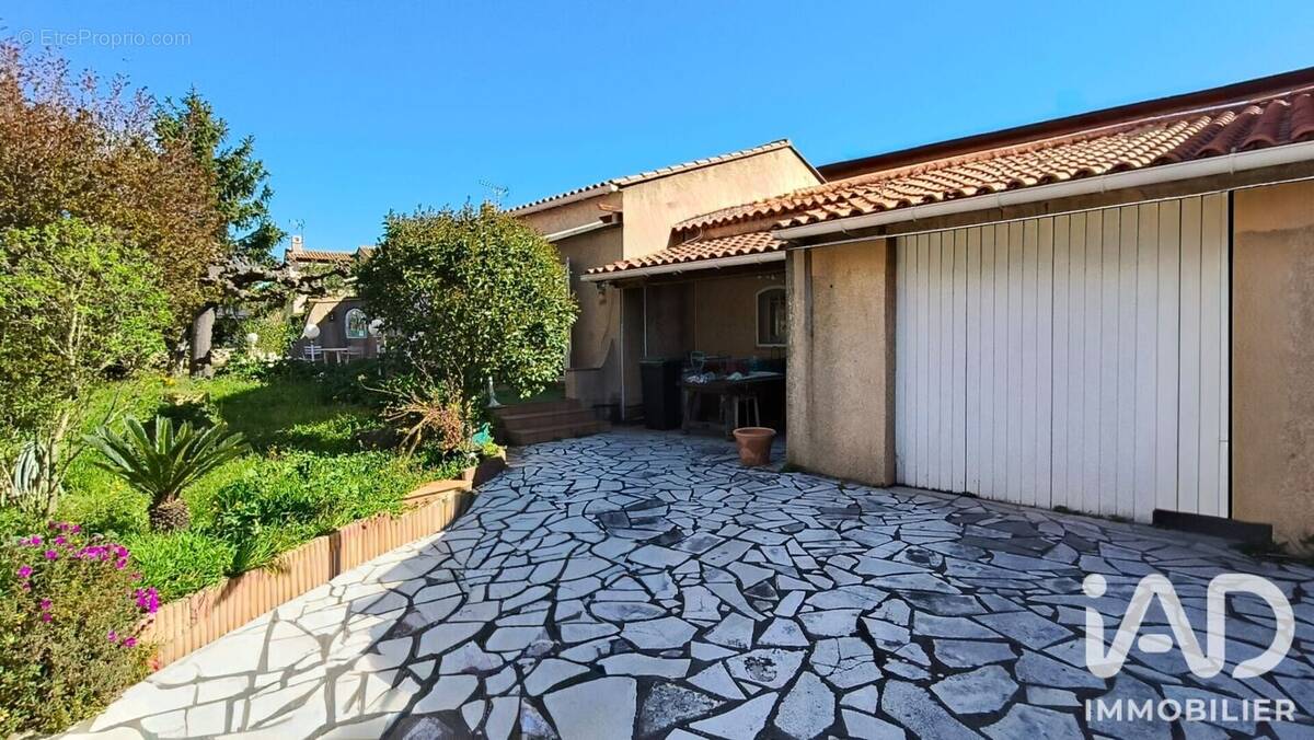 Photo 1 - Maison à LA CRAU
