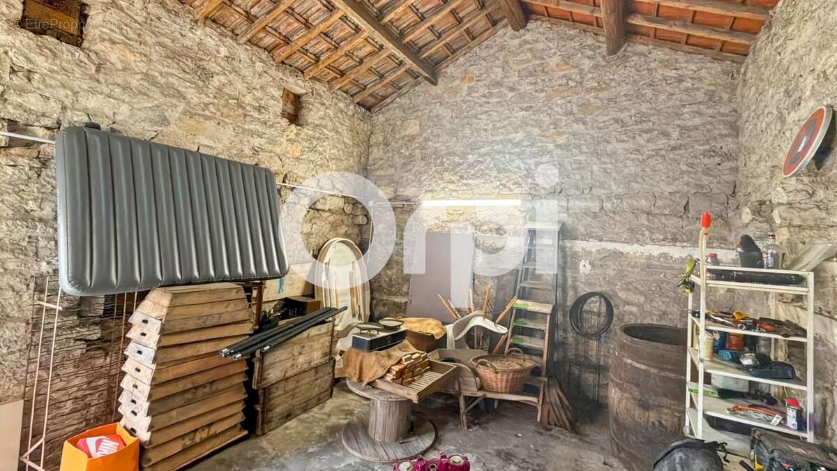 Maison à RUOMS
