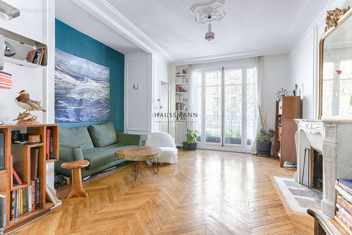 Appartement à PARIS-17E