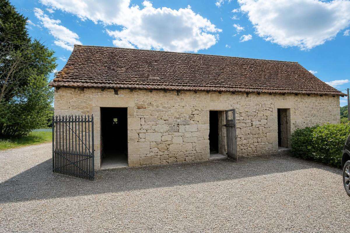 Maison à SEGONZAC