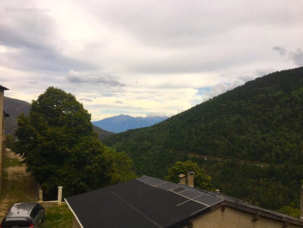 Maison à AYGUATEBIA-TALAU