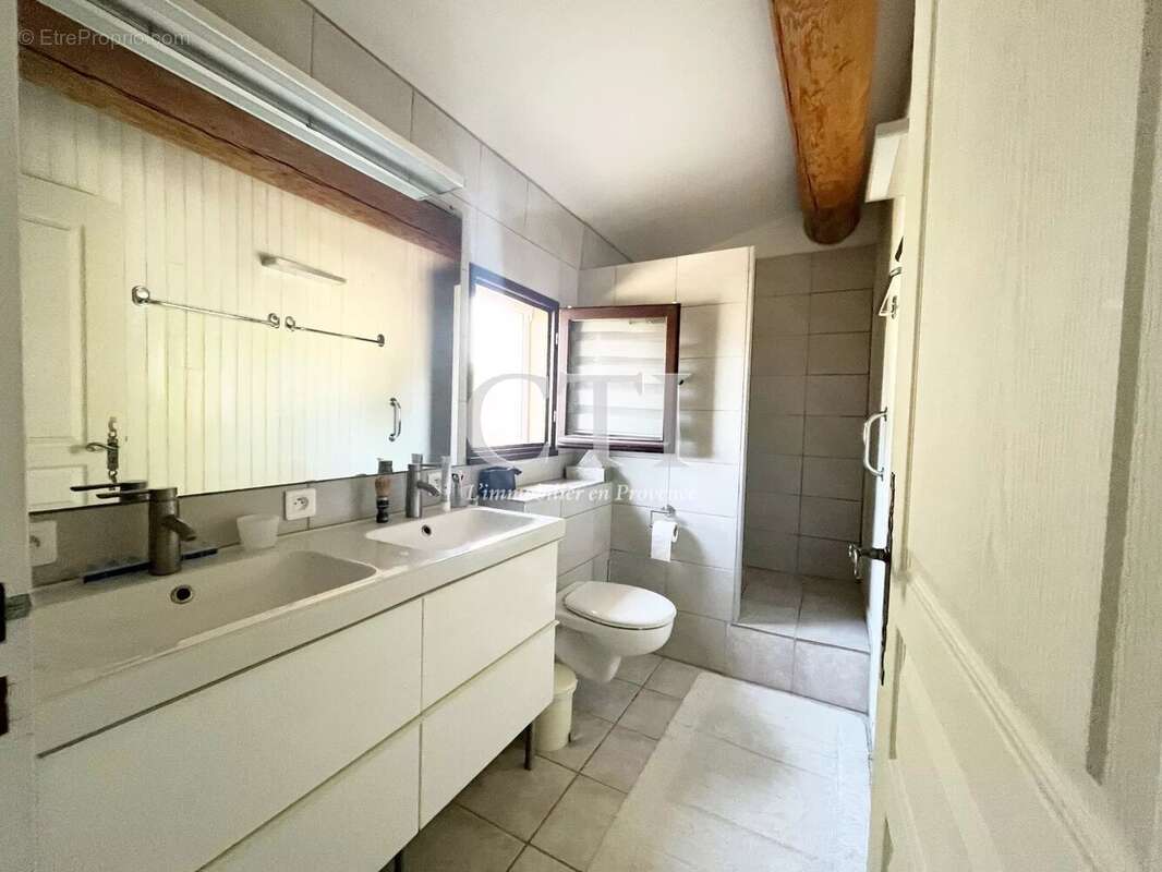 Maison à VAISON-LA-ROMAINE