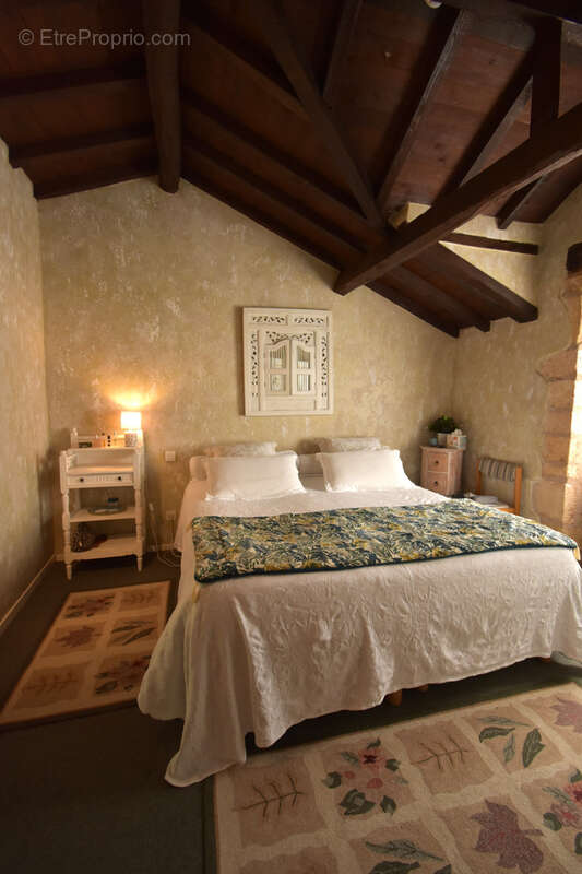 Maison à PUY-L'EVEQUE