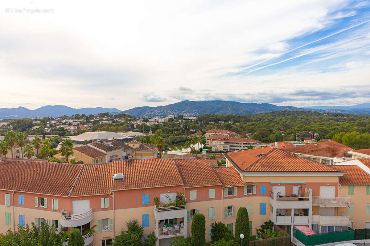 Appartement à LE CANNET