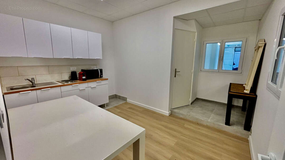 Autre à MARSEILLE-5E