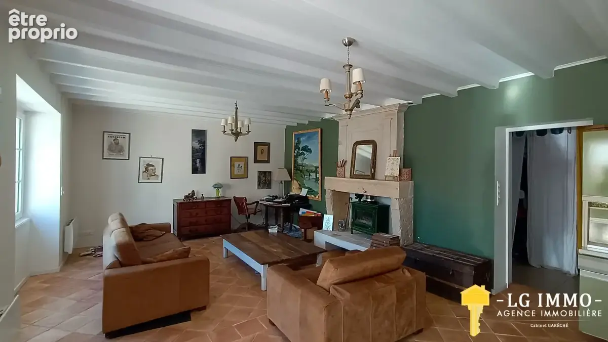 Maison en pierres rénovée de 180 m2, 5 chambres sur terrain clos et arboré de 1750 m2. - photo 16