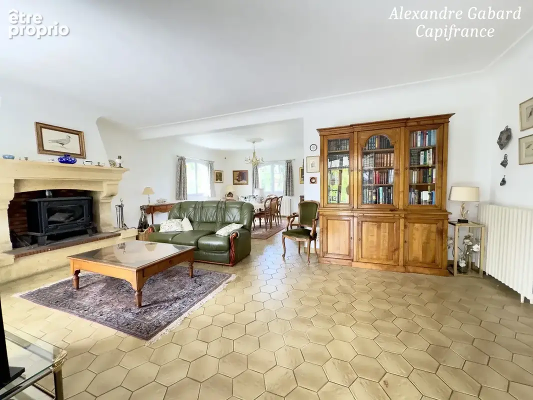 Axe La Réole / Sauveterre de Guyenne - Maison traditionnelle avec sous-sol complet - Agréable jardin et piscine - photo 4