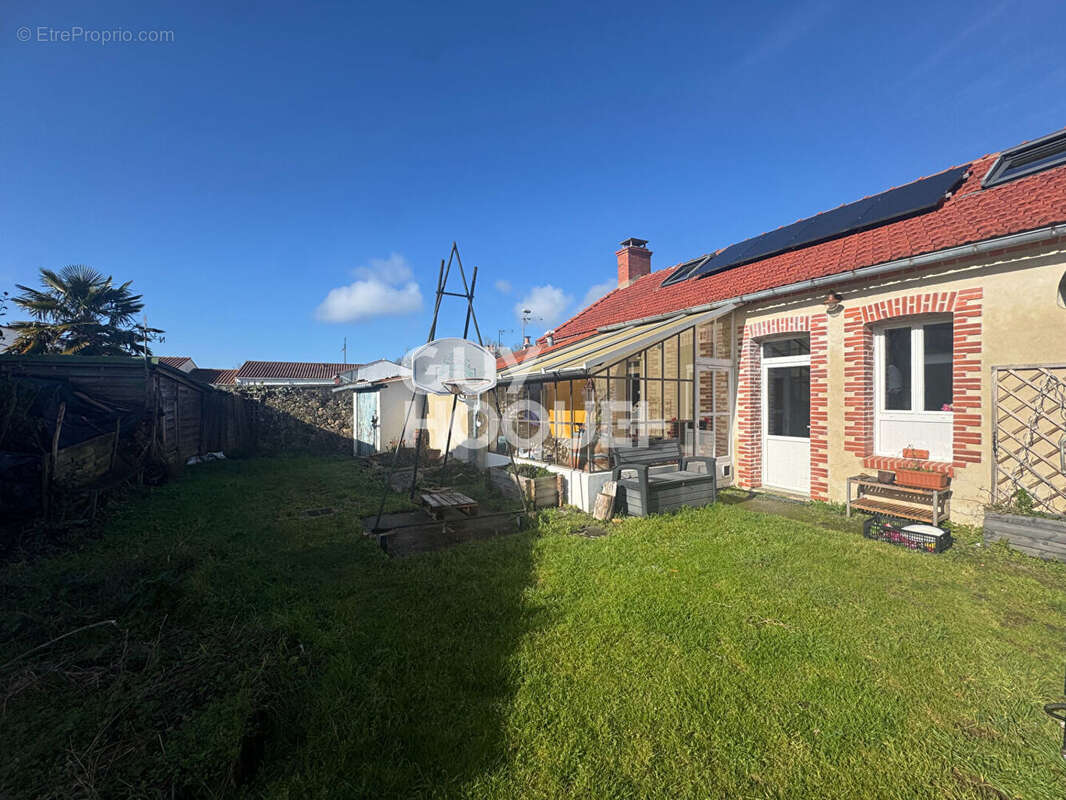 Maison à SALLERTAINE