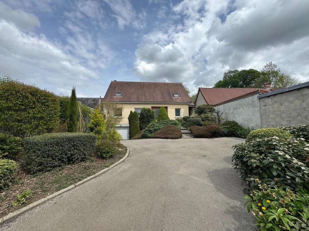 Maison 150 m² à Mericourt-Sur-Somme  - photo 2