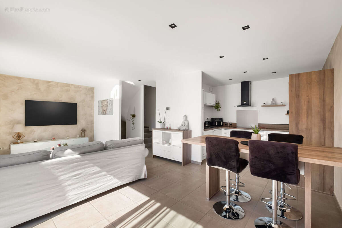 Photo 8 - Maison à SIMANDRES