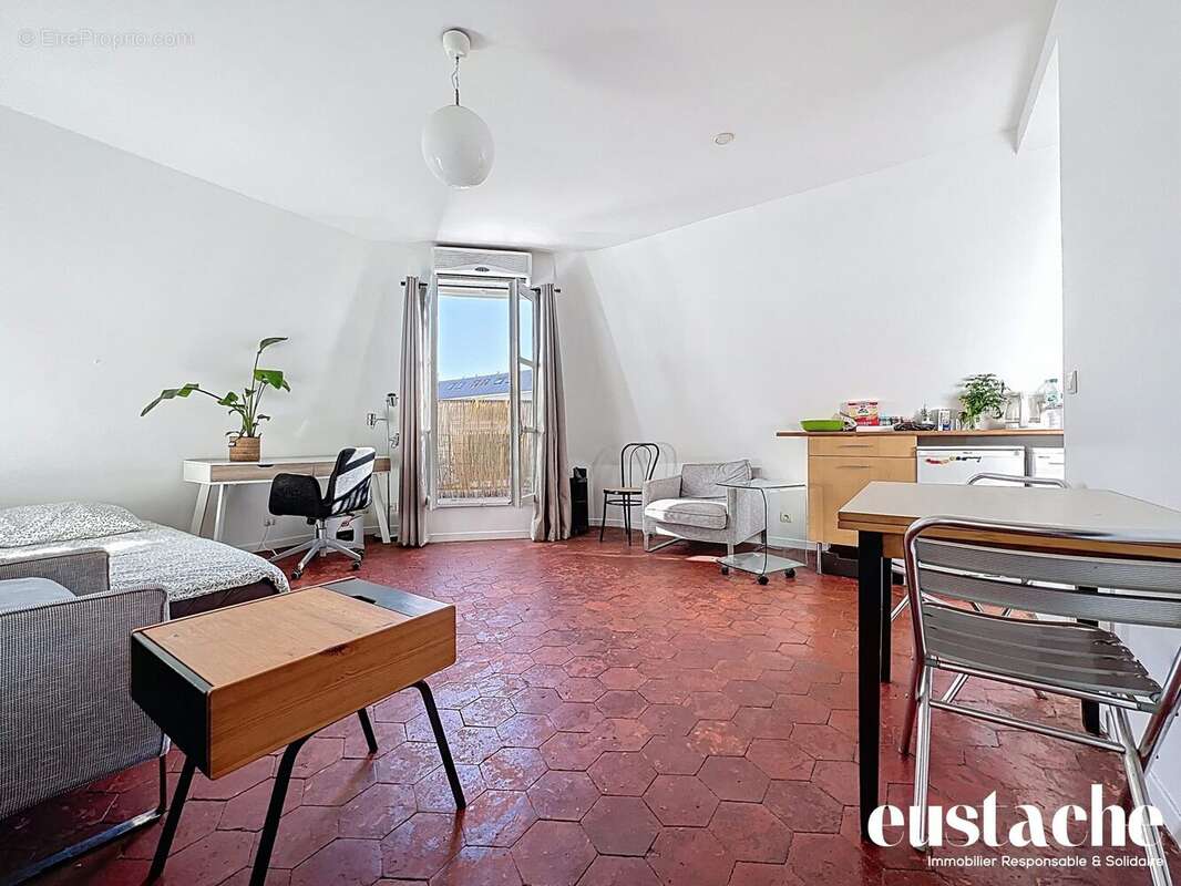 Appartement à PARIS-10E