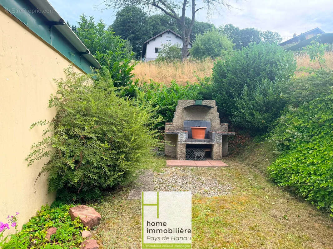Tres jolie plain pied sur 2400m2 de terrain a renover - photo 3