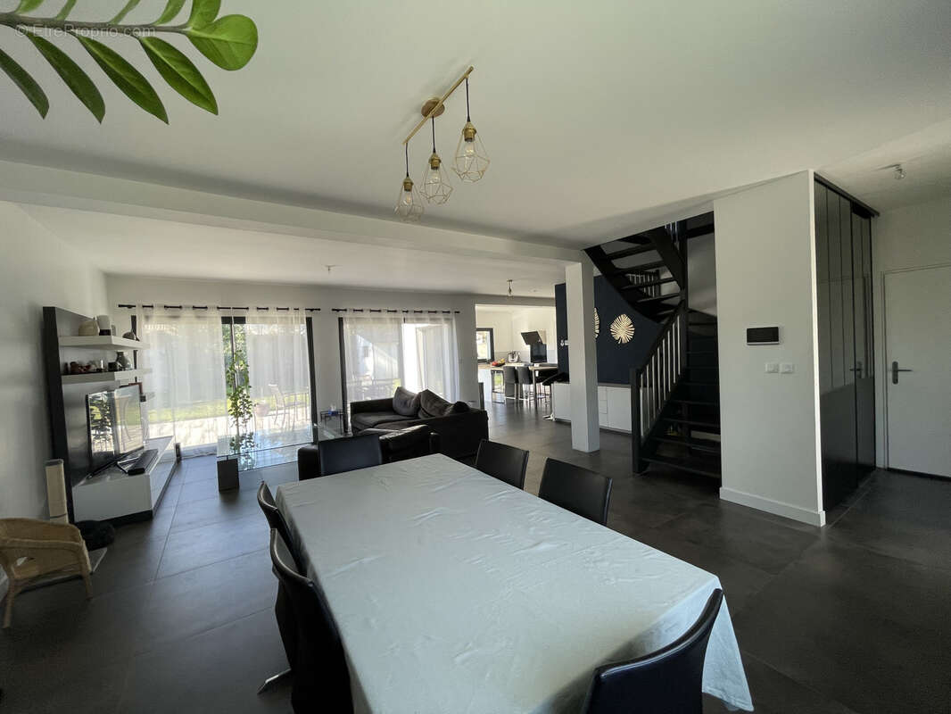 Maison à LA ROCHETTE