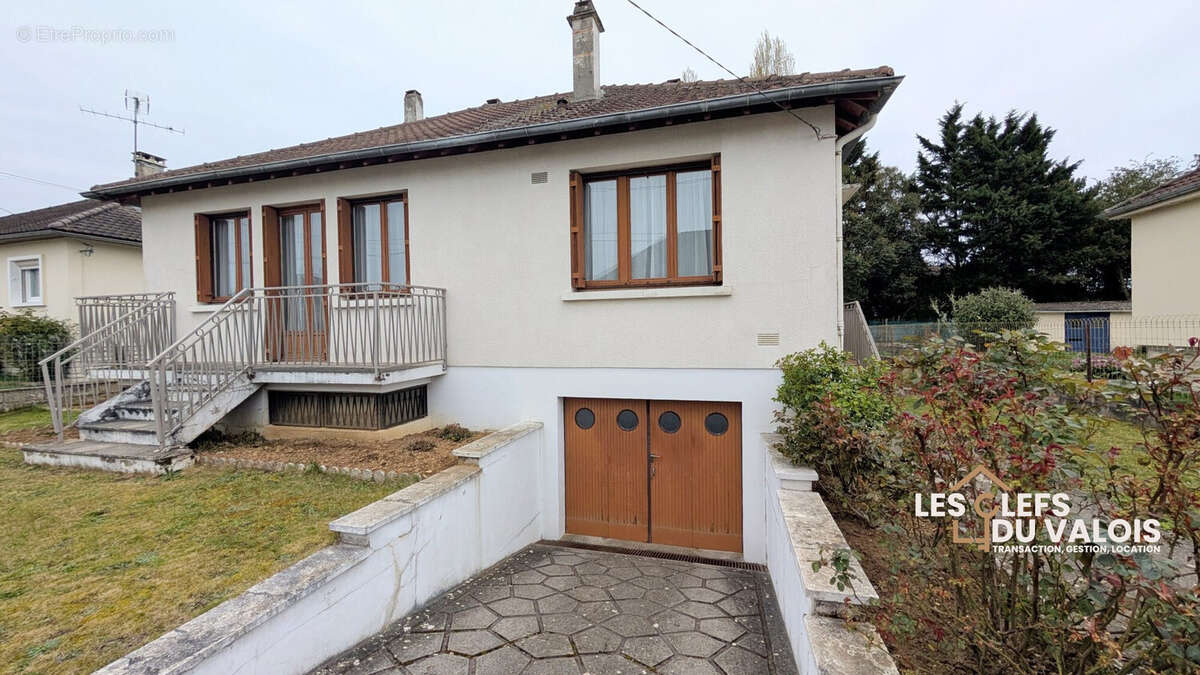 façade - Maison à CREPY-EN-VALOIS