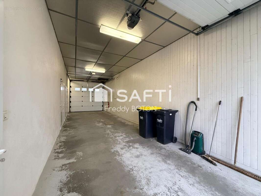 Photo 7 - Commerce à MONCOUTANT