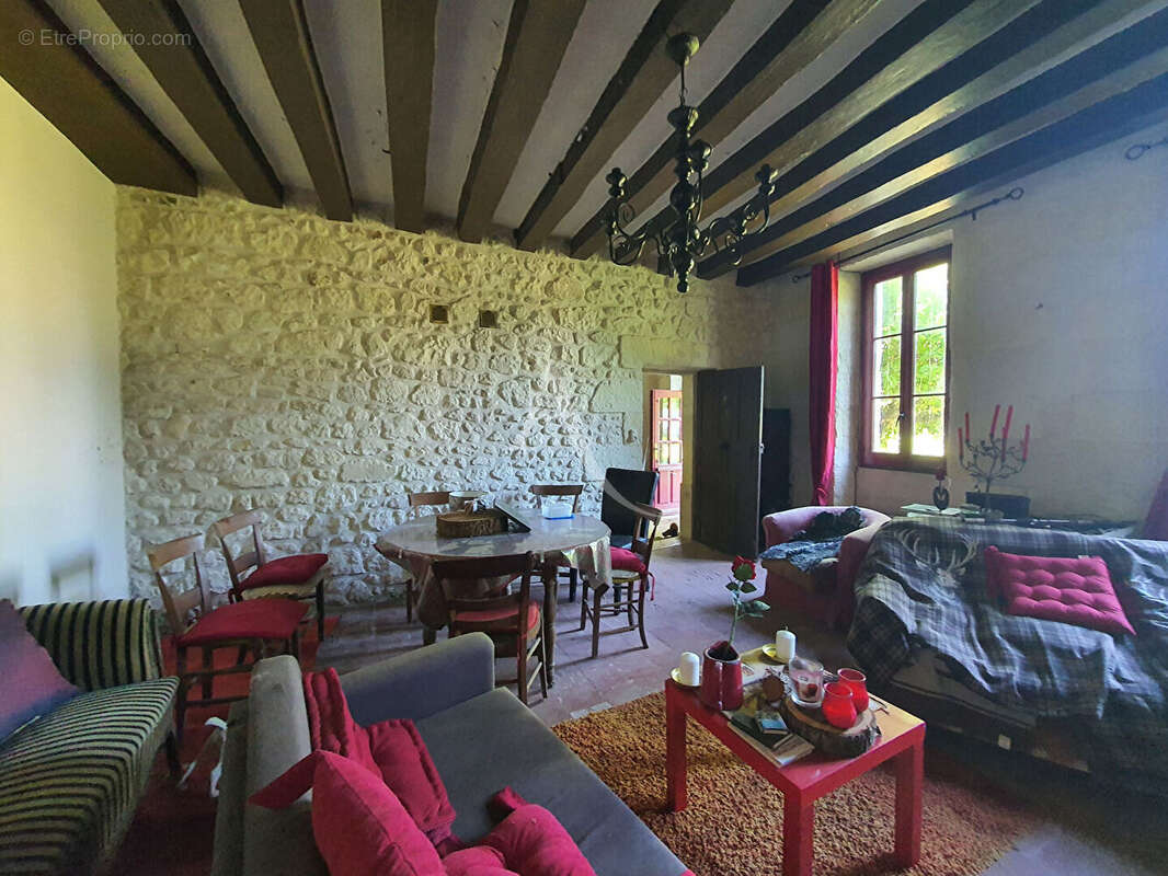Maison à NOYERS-SUR-CHER