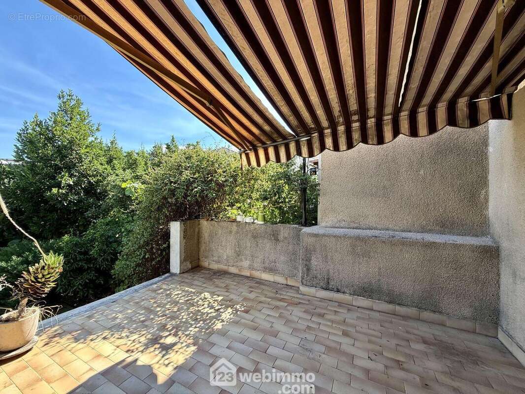 Première terrasse de 16 m2 - Maison à BIGUGLIA