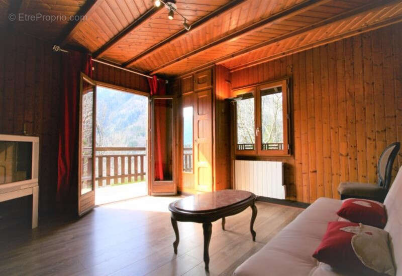 Maison à THORENS-GLIERES