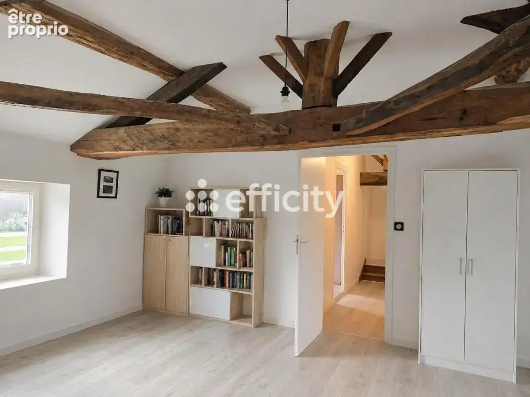 Maison 122 m² à Saint-Hilaire-La-Palud  - photo 8