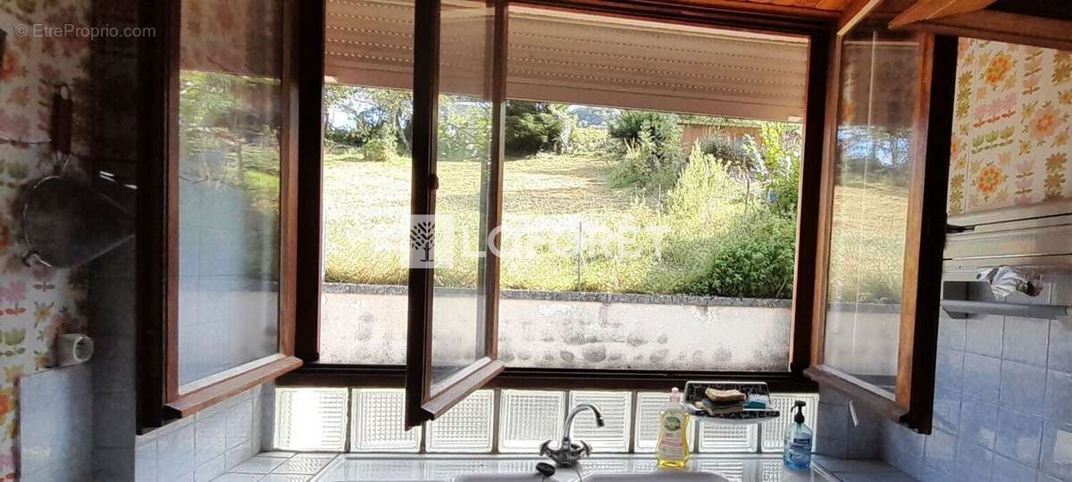 Maison à LA CHAPELLE-SUR-FURIEUSE