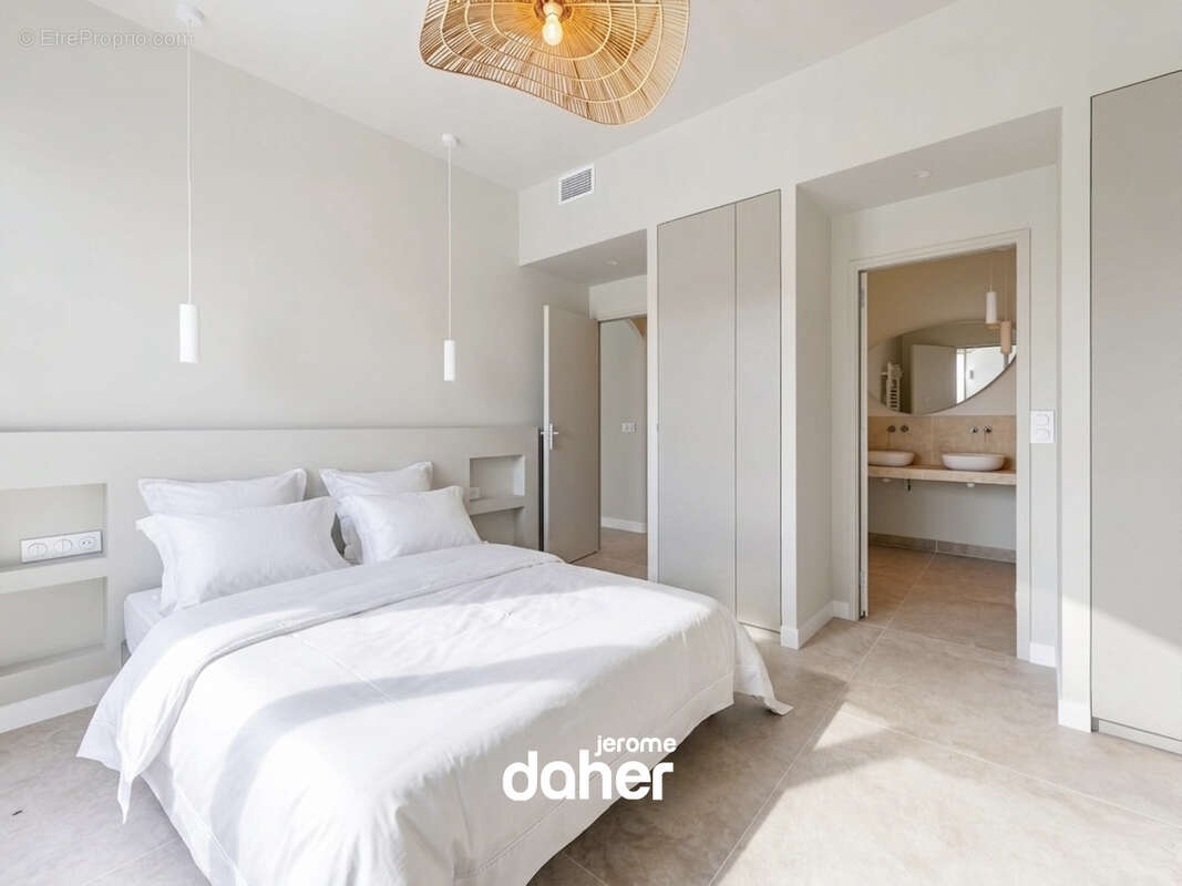 Appartement à MARSEILLE-7E