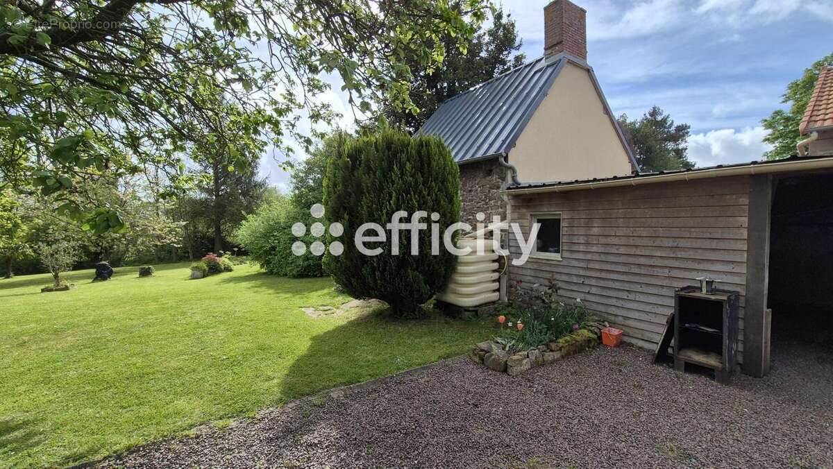 Maison à LE MOLAY-LITTRY