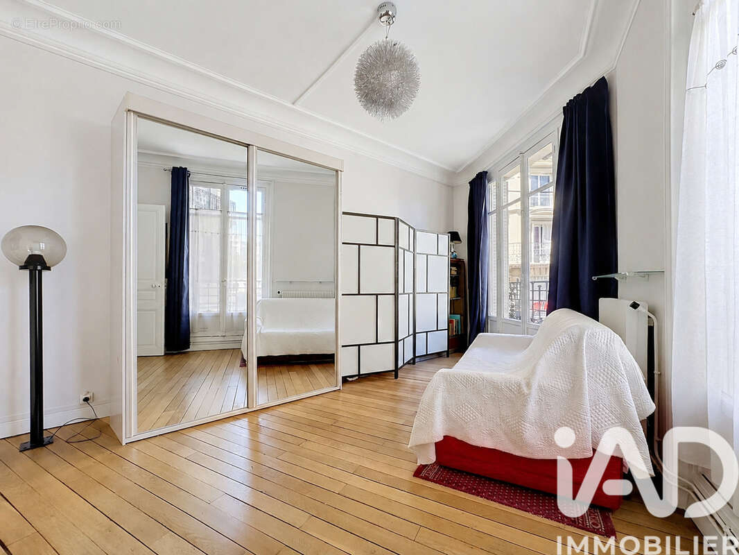Photo 4 - Appartement à PARIS-15E