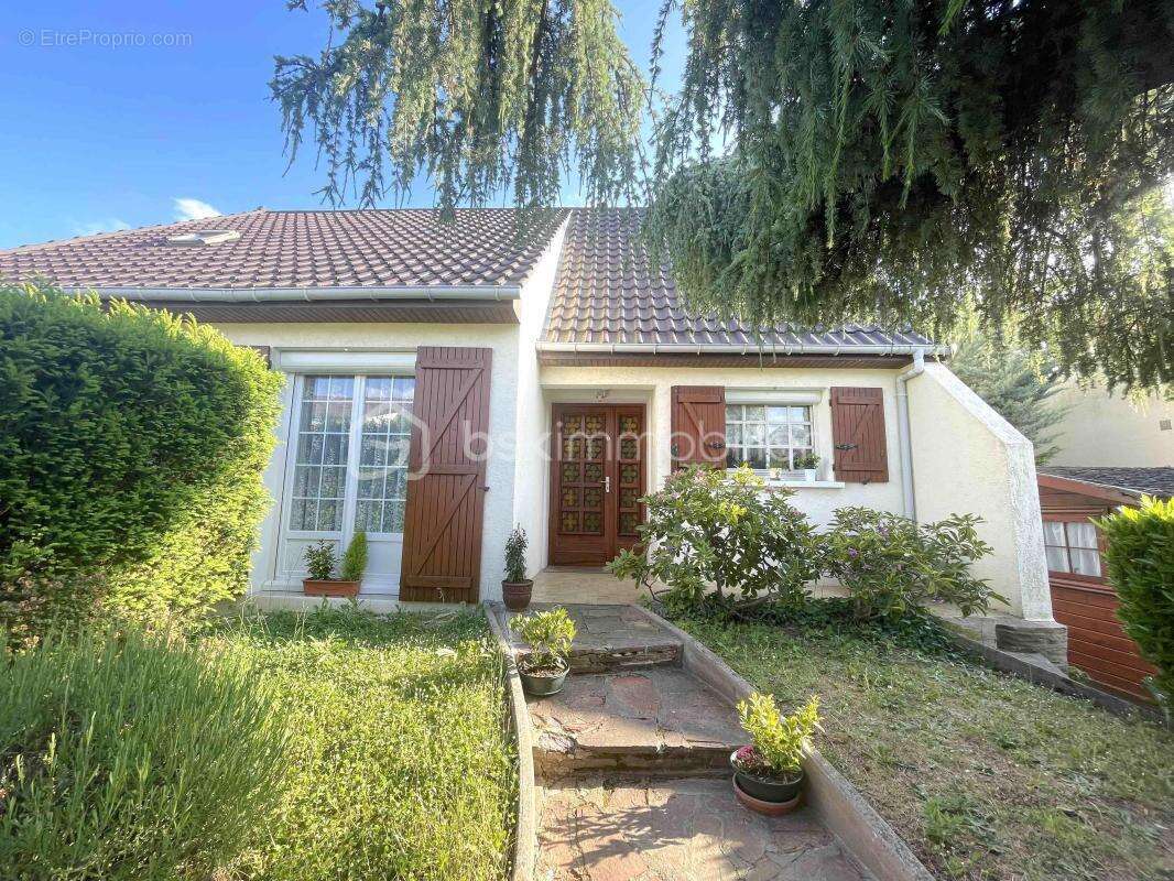 Maison à VILLIERS-SUR-ORGE