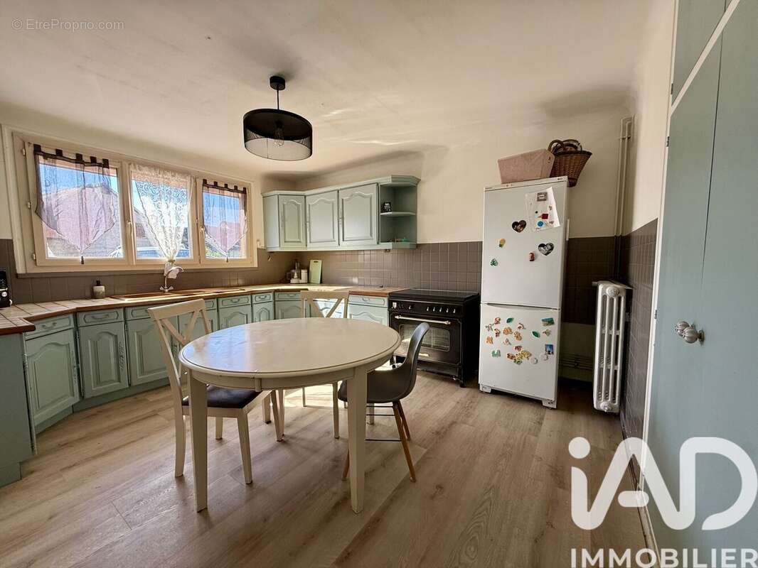 Maison 105 m² à Merry-La-Vallee  - photo 4