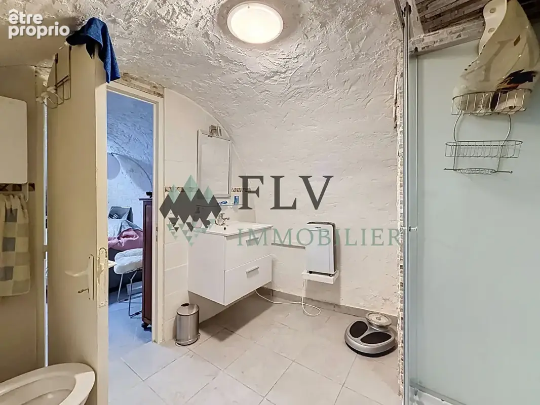 À vendre Appartement avec dépendances atypiques - photo 9