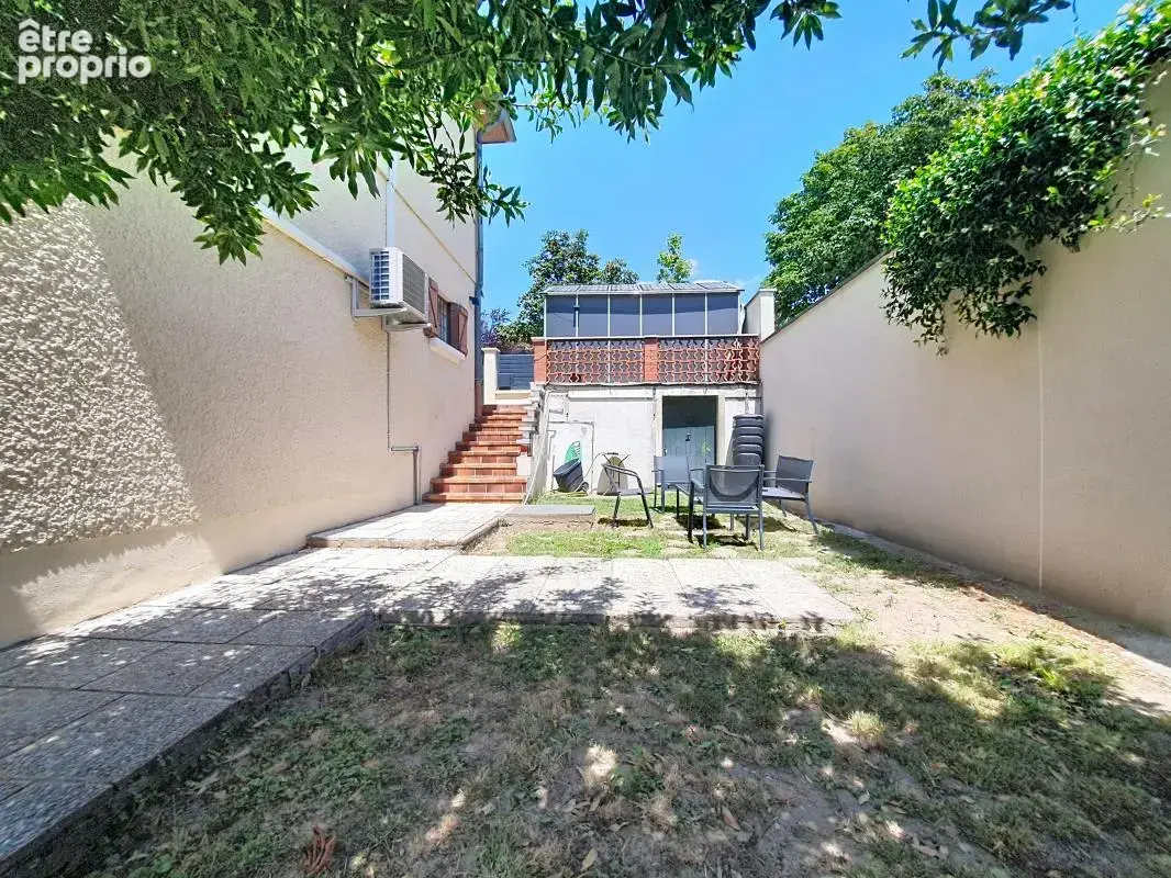Maison - Mitoyenne - 3 Chambres - Buanderie - Abri de jardin - Jardin - Garage - Proche toutes commodités - photo 6