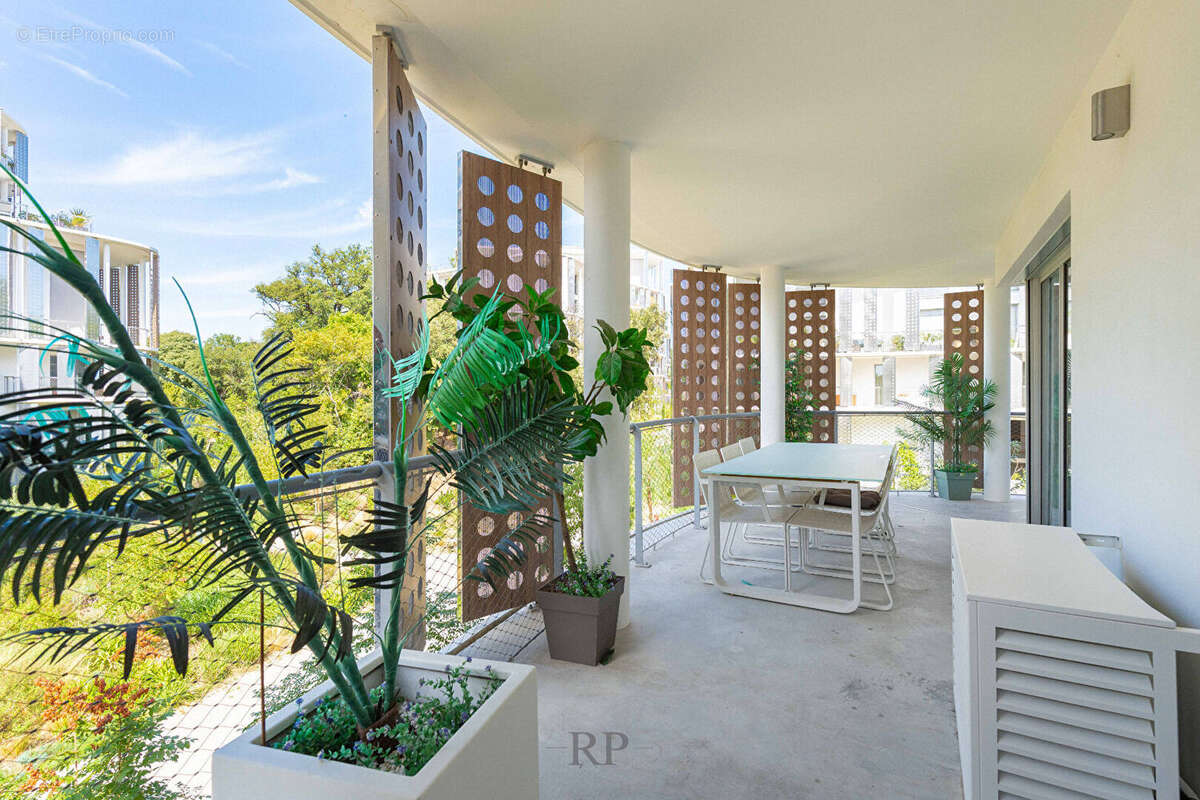 Appartement à MARSEILLE-8E