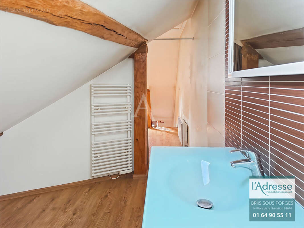 Appartement à LIMOURS