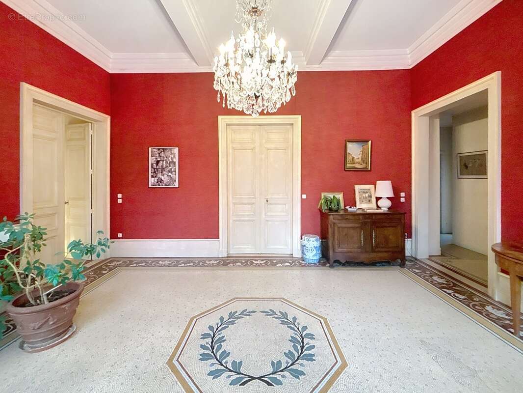 Appartement à vendre 7 pièces, jardin et parkings REIMS (51) - photo 27