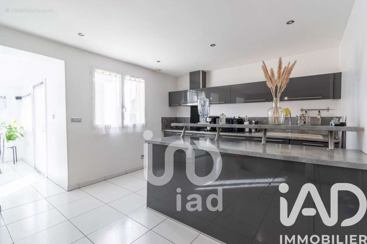 Photo 6 - Maison à LES MUREAUX